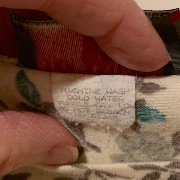 Vintage New York Style Brushed Long Sleeve Tee, Cream with Blue Flowers - Picture 5 of 7